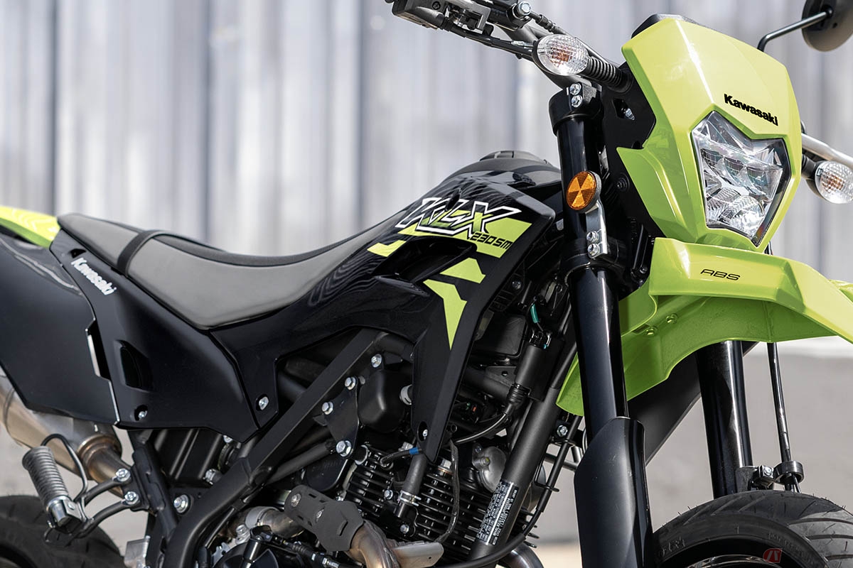 カワサキ「KLX230SM」2026年モデル
