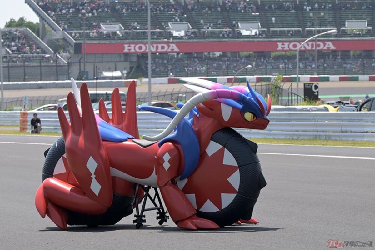 鈴鹿8耐で走行する姿を披露した「ホンダコライドン」