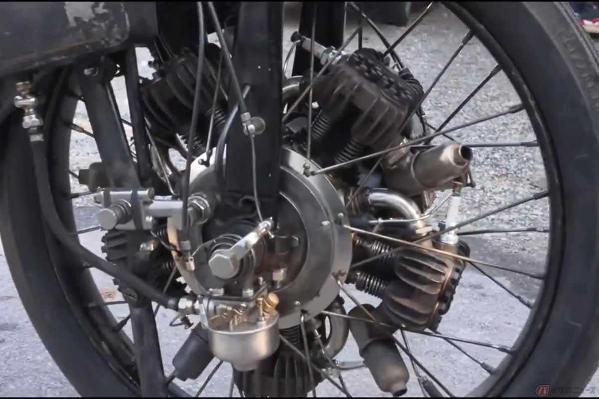 タイヤと一緒にエンジンも回転!? 100年前に作られた相当「ブッ飛んだ」設計のバイク動画に反響