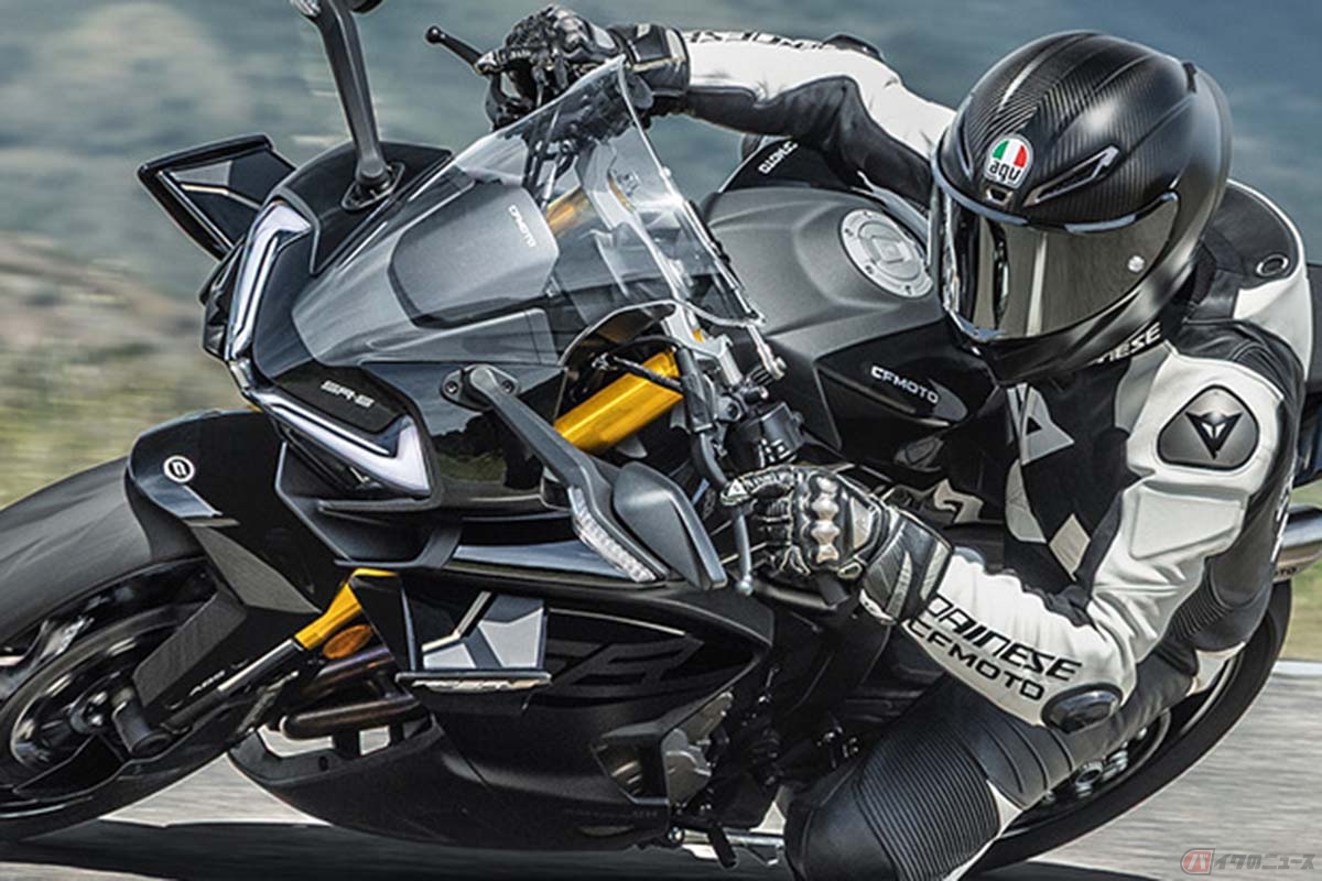 CFMOTO「750SR-S」