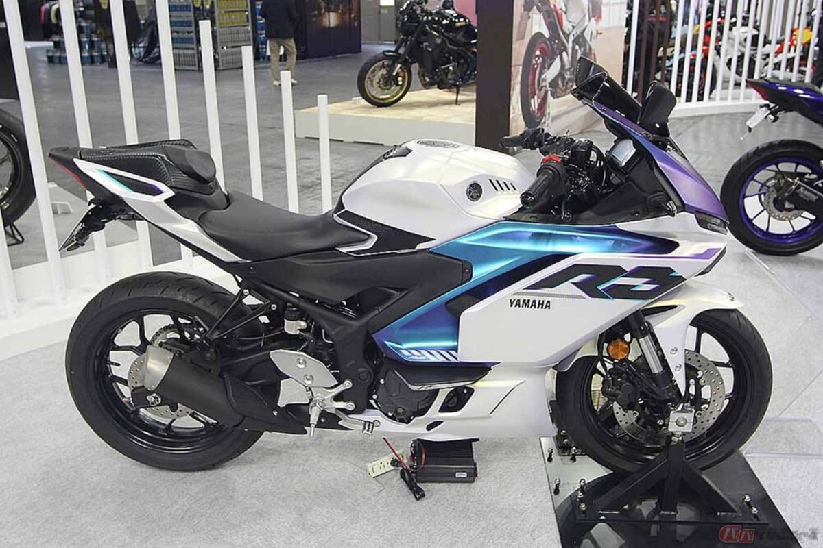 ヤマハ「YZF-R3」2025年モデルの中でも人気の高いマットパールホワイト