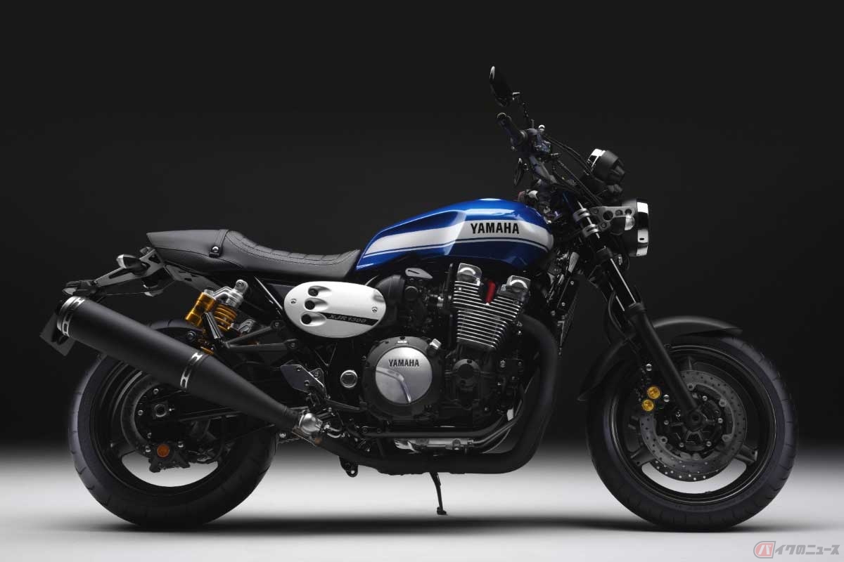 ヤマハ「XJR1300C」（2015年型）