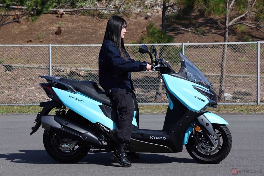 静かに寄り添ってくれる青い相棒」 身長158cmのライダーが試した台湾No