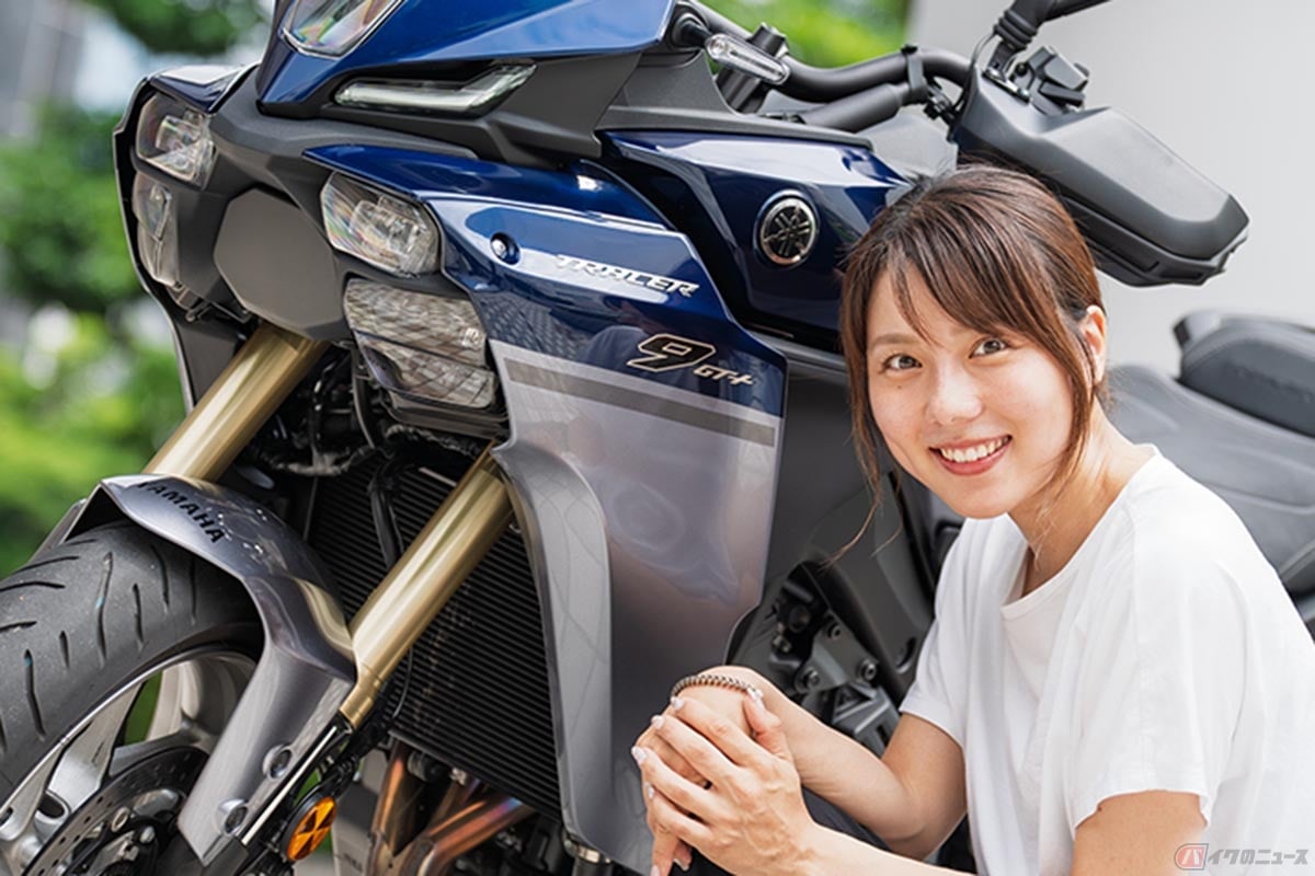 ヤマハ「TRACER9 GT+ Y-AMT」と小野木里奈さん