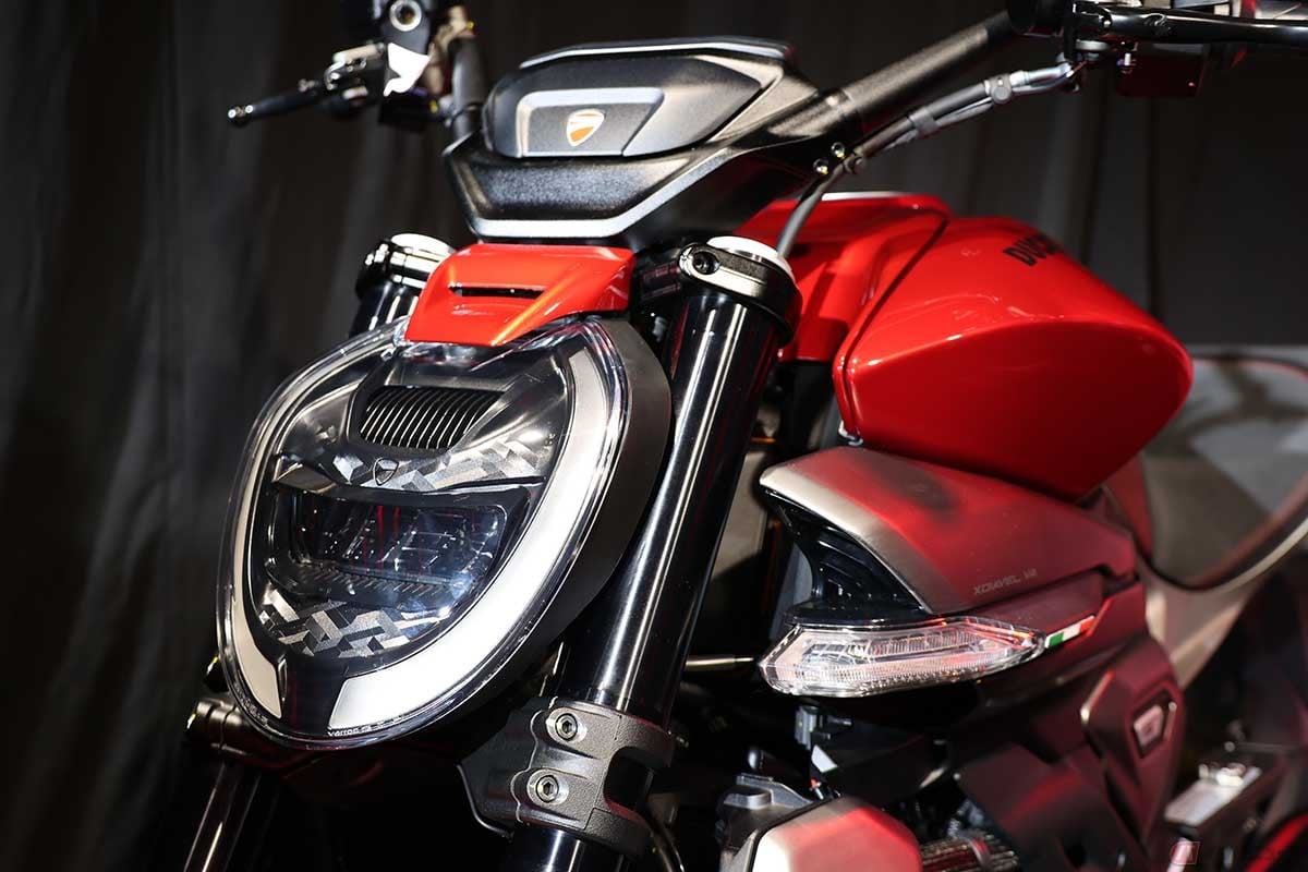 ドゥカティ新型「XDiavel V4」