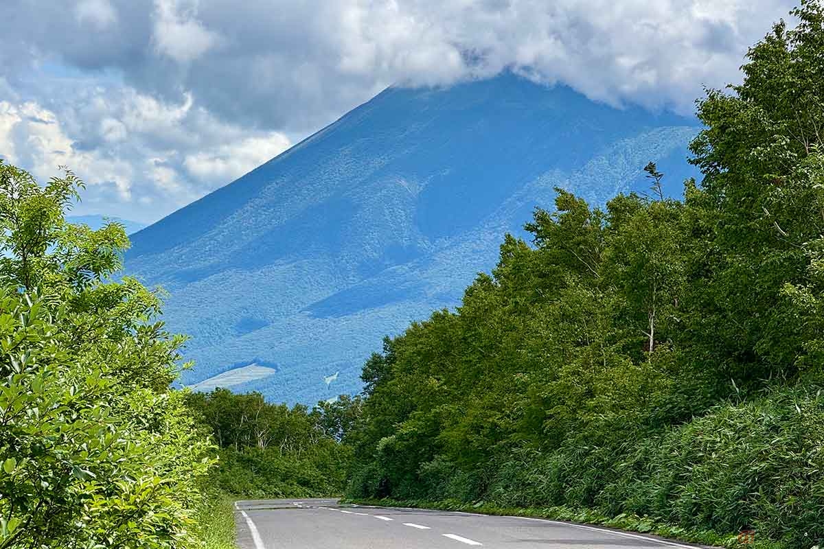 岩手県側のヒルクライムは、常に岩手山が大きな存在感を放ちます