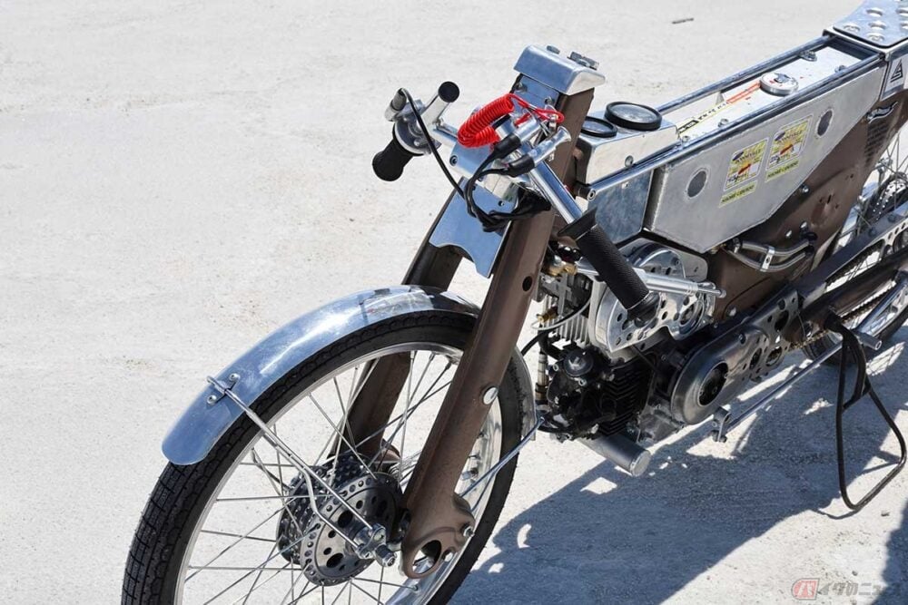 早い者勝ち　実働スーパーカブ 世界最速のスーパーカブ」!? 伝統の地で最高記録に挑む日本人女性が