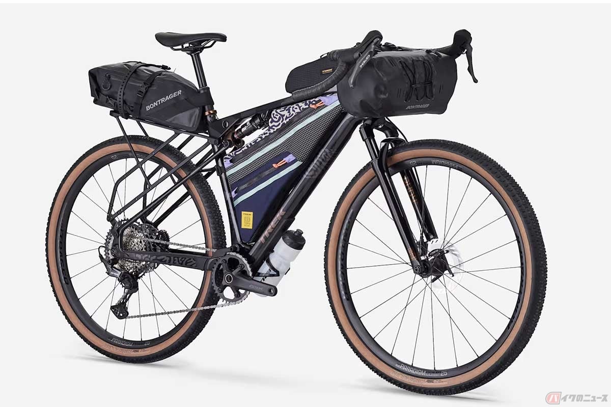TREK新型「CheckOUT(チェックアウト)」登場。同ブランド初のフルサスペンション・ドロップバーグラベルバイク。長期のバイクパッキングにも理想的な1台。「CheckOUT SL5」のバイクパッキング・イメージ