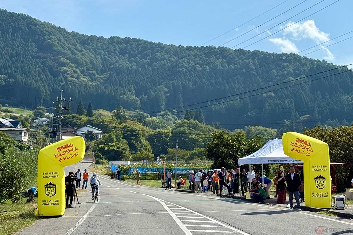 晴天での開催となった信州高山ヒルクライム