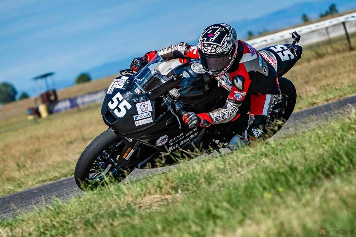 CFmoto「300SR」でMOTO RCのS300クラスに参戦する台湾人女性ライダーVita選手