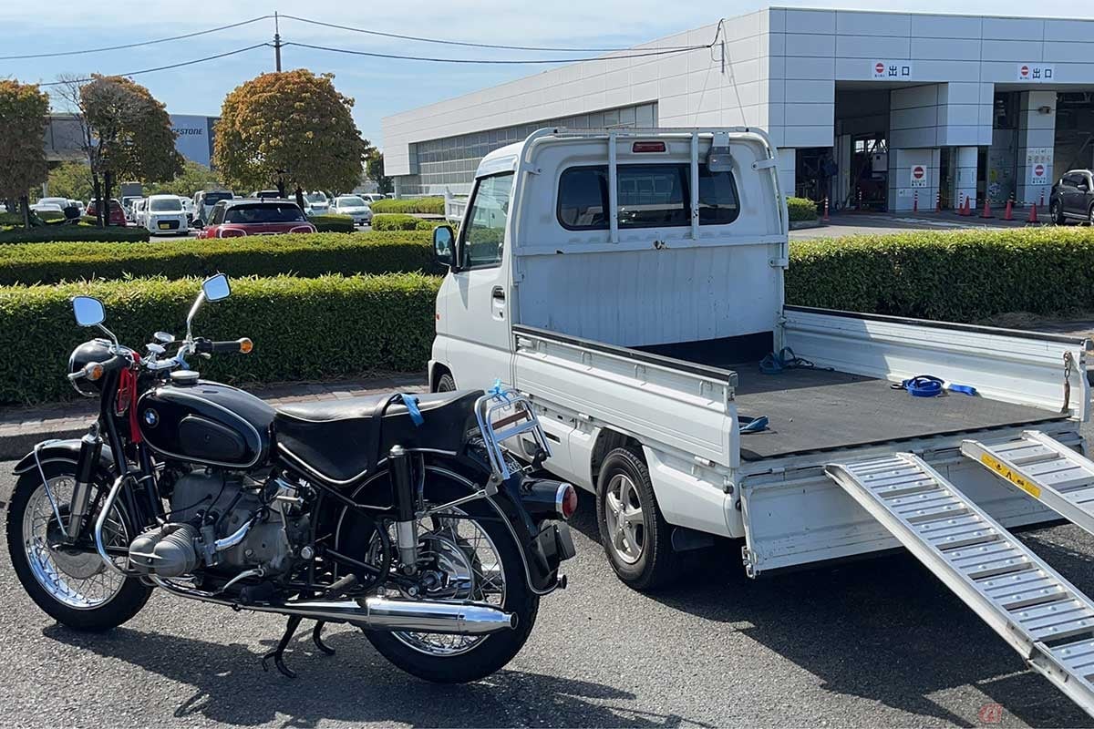 何度も経験していますが、いつもドキドキしてしまうのがユーザー車検ですね。ユーザー車検制度が始まったのは1980年代の前半で、職場の先輩が継続検査をユーザーでパスできたと知り、ぼく個人は、1984年に初チャレンジしました