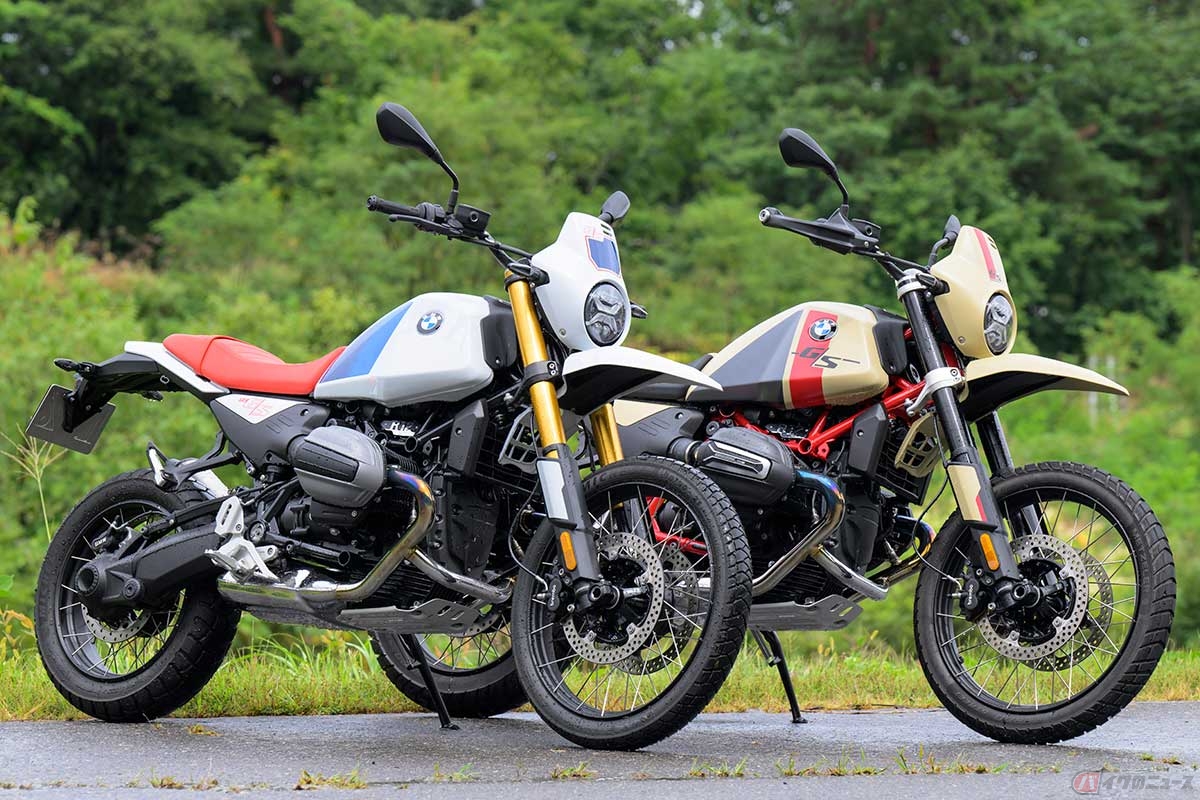 BMW Motorrad新型「R 12 G／S」（2025年型）カラー：ライト・ホワイト（左）、サンドローバー・マット（右）