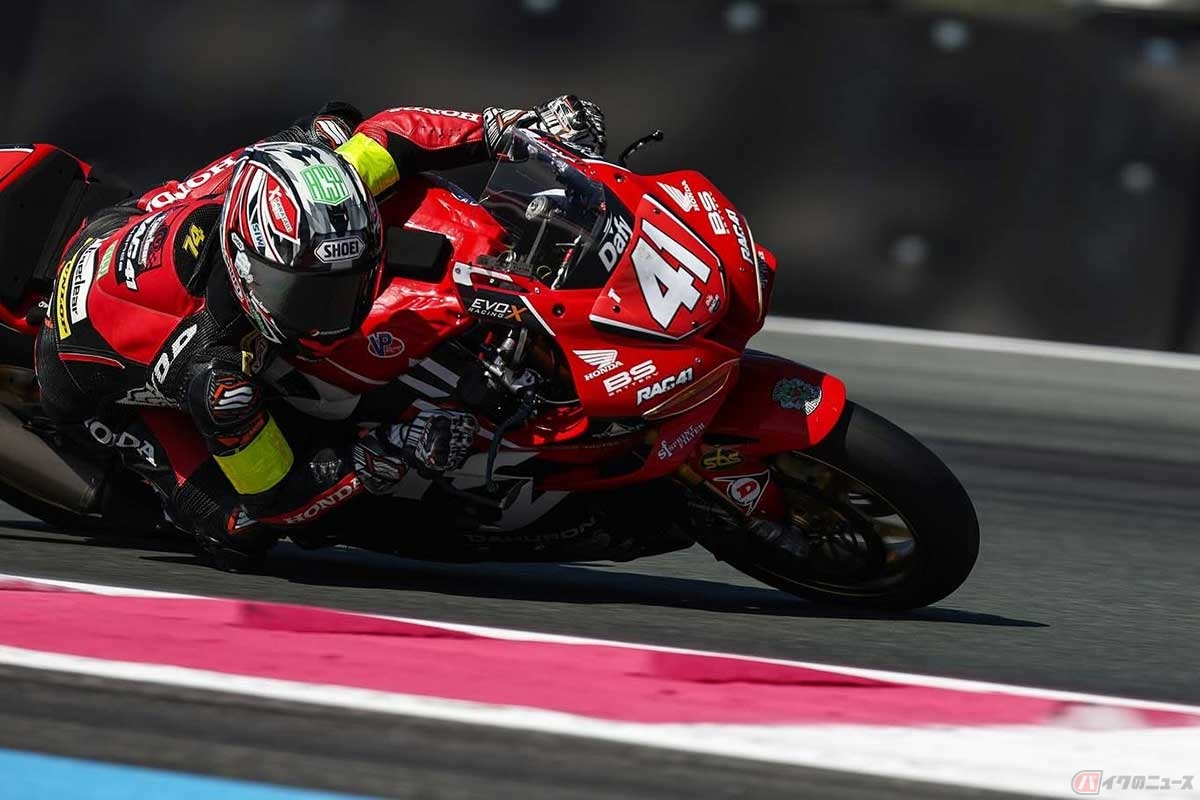サーキットポール・リカールを走行する石塚健選手