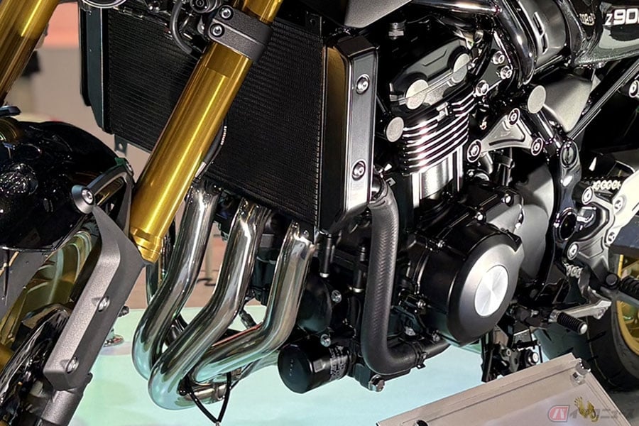 カワサキ「Z900RS」に搭載された並列4気筒エンジン