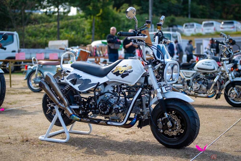 モンキーBAJA カスタム 異色のミニオフローダ―・モンキーバハが都会的なモノトーンカスタムで