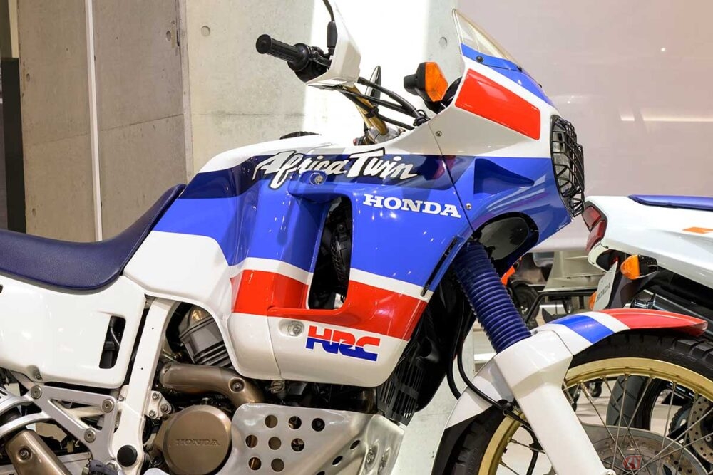 アフリカの砂漠を夢見るライダーへ捧げる ホンダ「アフリカツイン」の