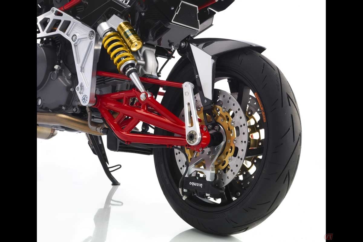 ビモータのハブセンターステアリング。BIMOTA「TESI 3D NAKED」(2015年)