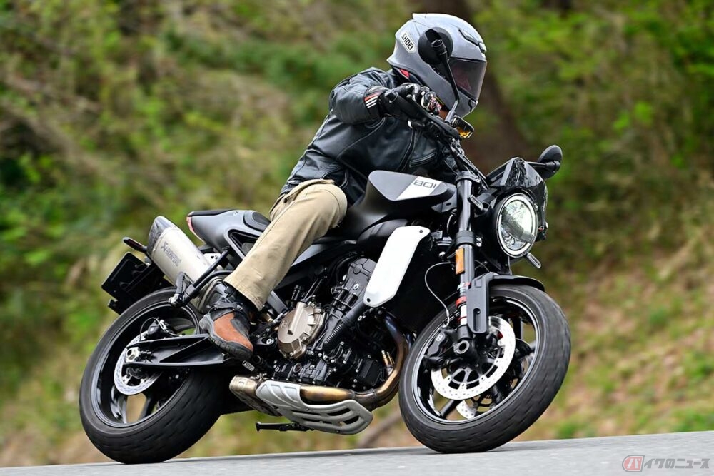 開発ベース車は同じだけど!? ハスクバーナ「スヴァルトピレン801」兄弟