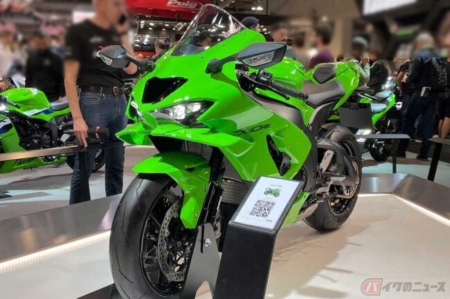 世界初公開となったカワサキ「Ninja ZX-10RR」2026年モデル SNS上では
