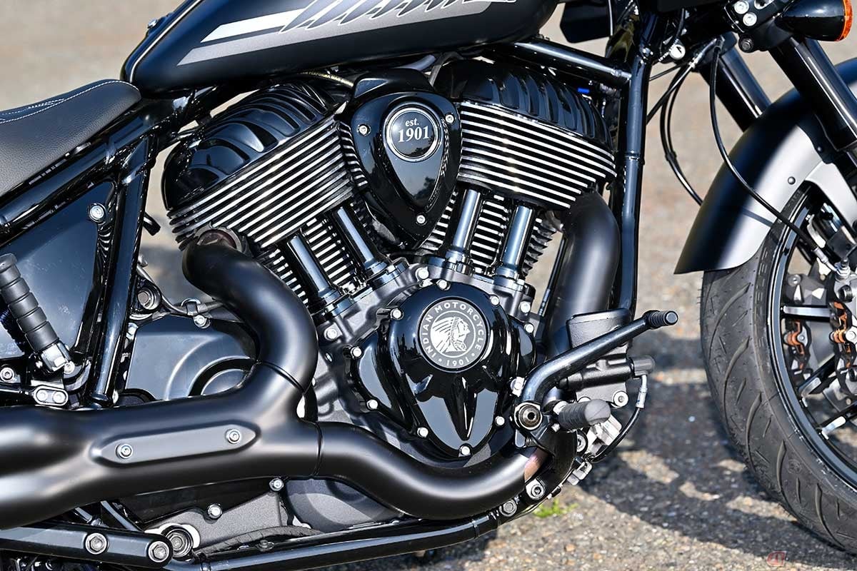 「サンダーストローク116」と命名された、インディアンモーターサイクル「SPORT CHIEF RT」(2025年型)が搭載する排気量1890ccの空冷49度Vツインエンジン。クランクウェブは釣り鐘型