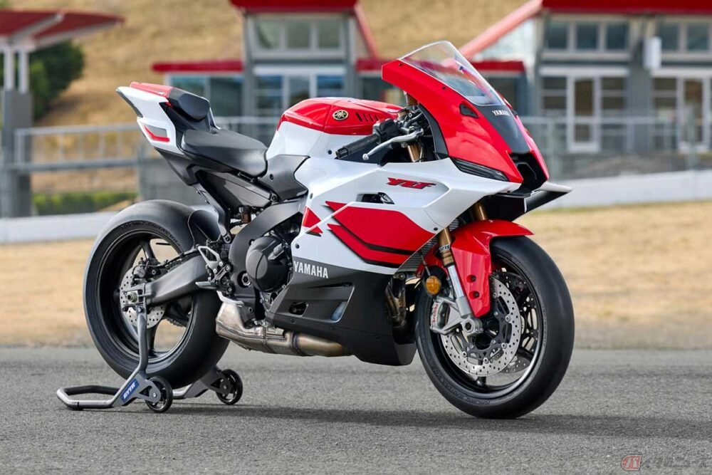 ヤマハ「YZF-R9」の特別仕様車が発売 限定200台の記念モデルに販売店