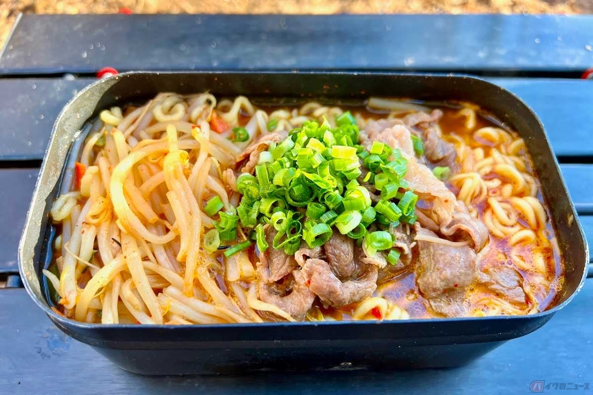 メスティンで「ユッケジャン風らーめん」も作ってみた。使い勝手の良い即席袋麺はキャンプ飯で大活躍