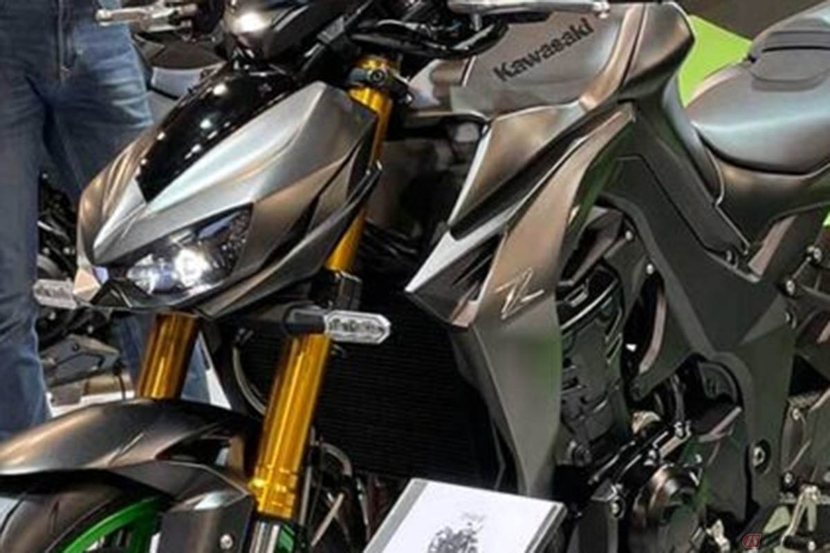 カワサキ「Z1100 SE」