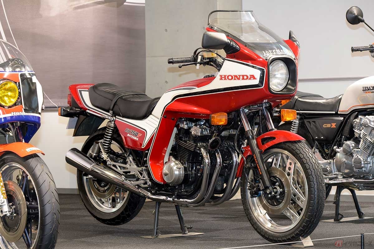 1982年に、国内向けとして最も早くカウルを標準装備したバイクのひとつであるホンダ「CB750F INTEGRA」