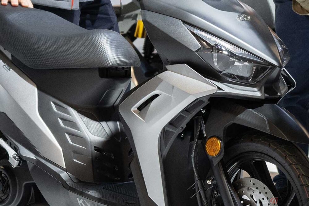 シャープなラインの新型「原付二種スクーター」!! 台湾No.1ブランド