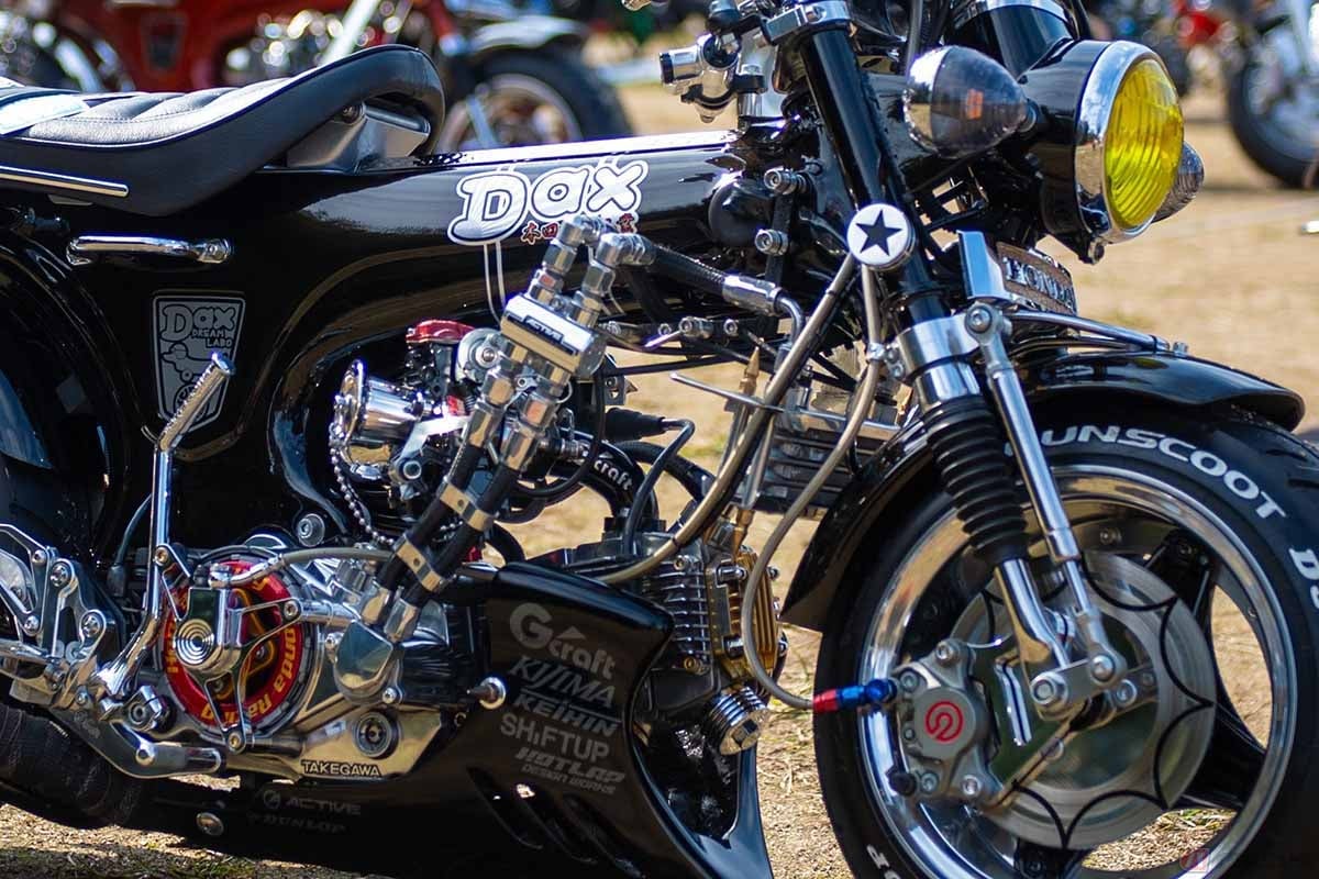 「ネオ浜松仕様」にカスタムされたホンダ「ダックス」