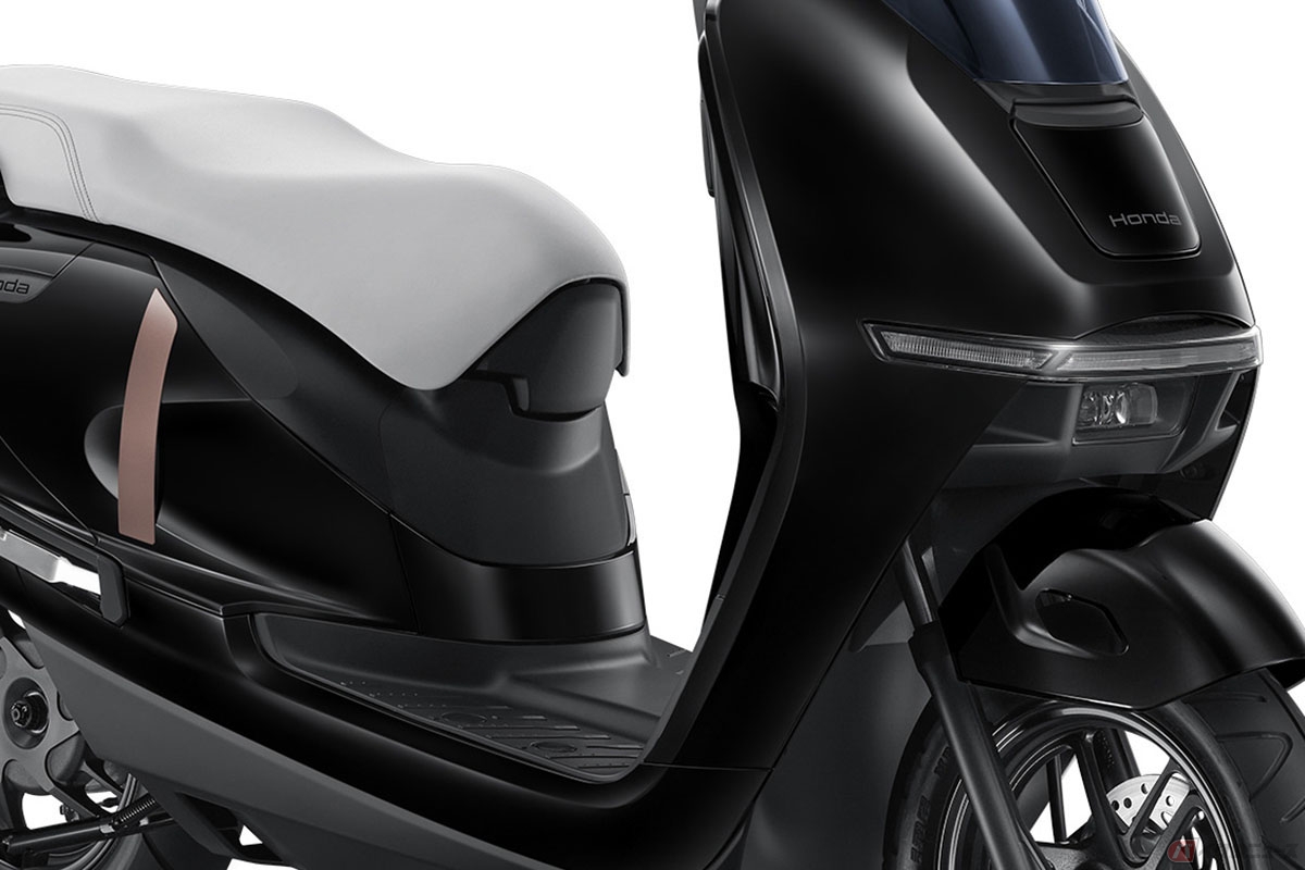 ホンダの最新スクーター「UC3」
