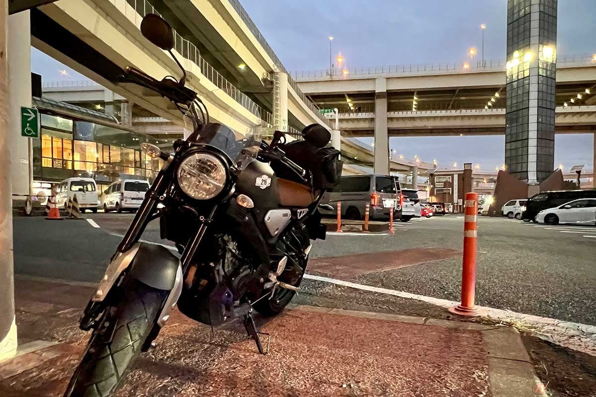 愛車のヤマハ「XSR155」で、自販機のミル挽きホットコーヒー飲み比べツーリング。寒さに負けず、バイクライフを楽しみましょう