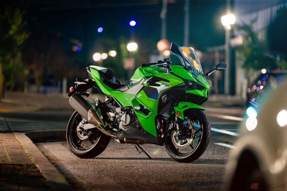 qdc King 50台限定モデル 国内未発売&新品 中国製400cc・4気筒が「第3の選択肢」に？ カワサキZX4RとホンダCB400