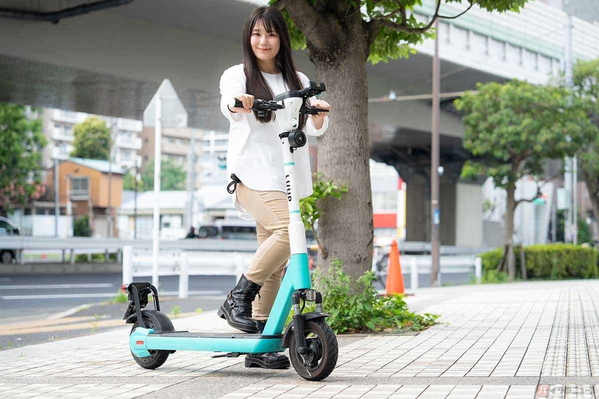 手軽で便利な「LUUP」のような電動キックボードは、その一方で、利用者に対する交通ルールやマナーの周知徹底が求められている