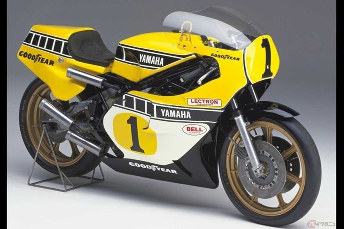 1978年のWGP500ワークスマシン「YZR500(OW35K)」は、排気量499ccの水冷2ストローク並列4筒エンジンで105馬力以上を発揮