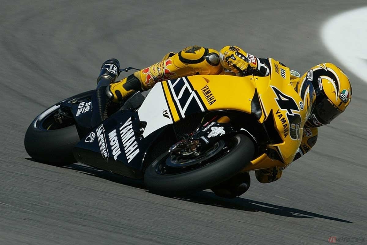 ヤマハ発動機創業50周年を記念して、2005年のMotoGPアメリカGPではバレンティーノ・ロッシ選手がUSインターカラーにペイントされたワークスマシン「YZR-M1」で参戦