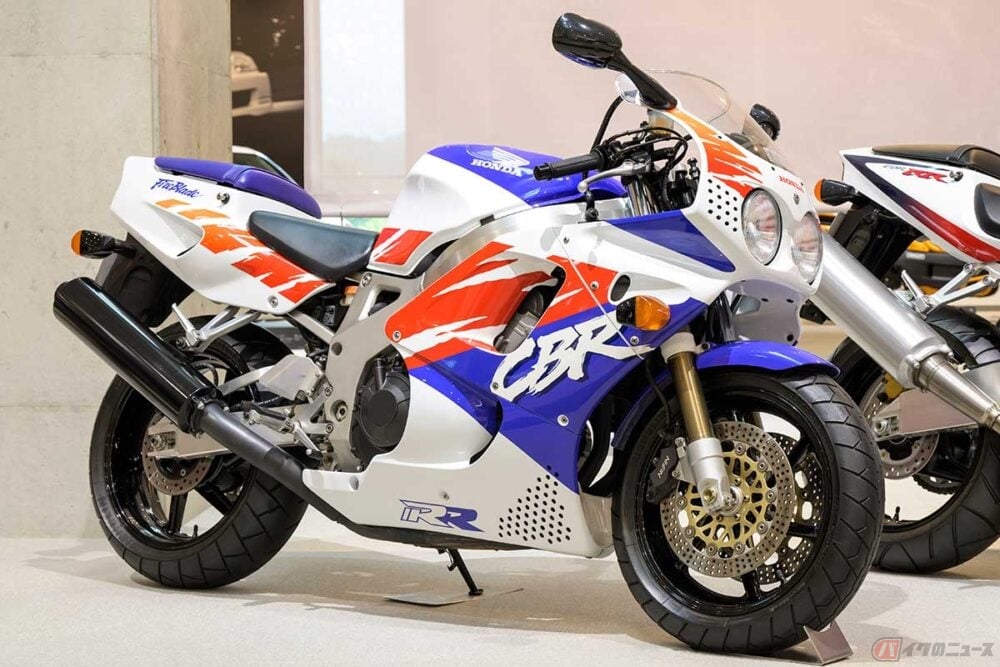 馬力至上主義をぶっ壊す「炎の剣」!? ホンダ「CBR900RRファイア
