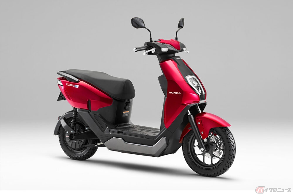 タイヤ新品　スクーター　原付　ホンダ　センタースタンドを電動で出すことができます　 Tech Views Vol.5 メインスタンド｜テクノロジー｜Honda公式サイト