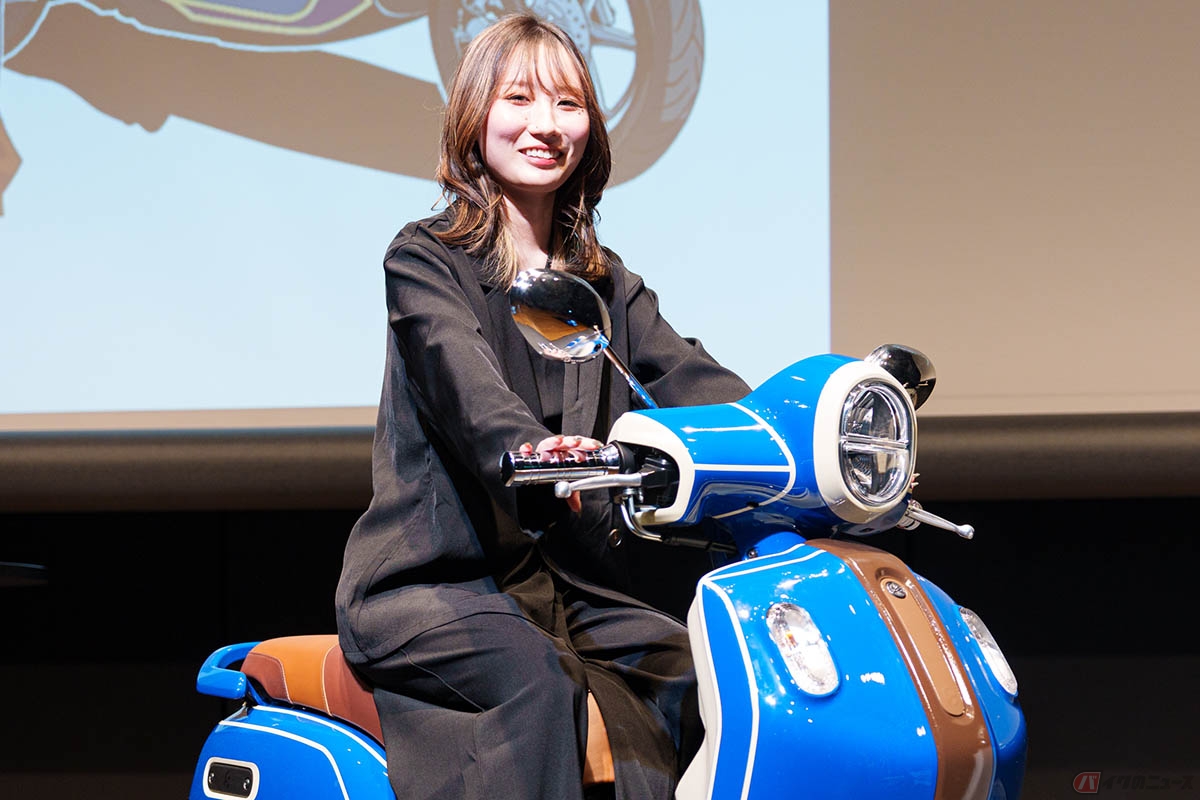 ヤマハ「Fazzio（ファツィオ）」をベースにしたイラストレーター「utu」さん仕様のカスタム