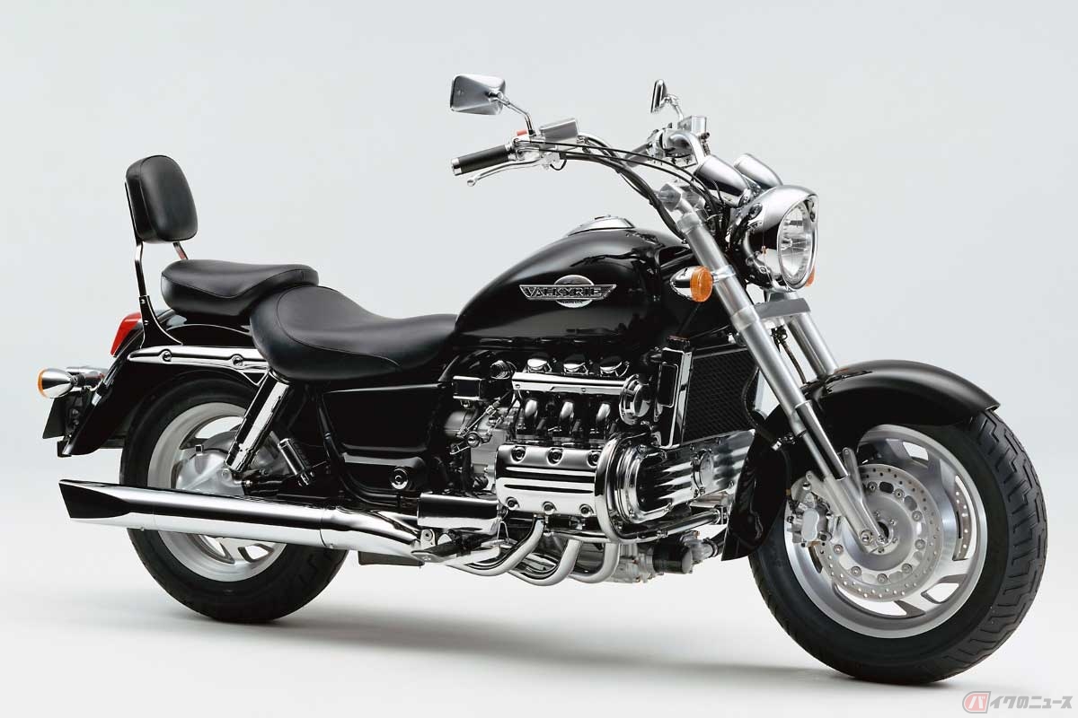 1996年に登場したアメリカン・カスタム・スタイルの「VALKYRIE（ワルキューレ）」（写真は1998年型）。エンジンは「GL1500」ベースだがシャシーは別物