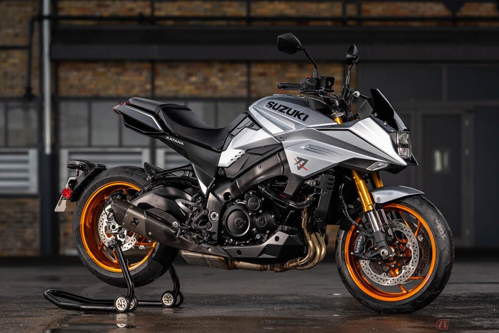 24インチ！アメ車などに！希少カタナ☆ 45台限定の超激レア「KATANA」登場!! 専用マフラー＆デカールを備えた
