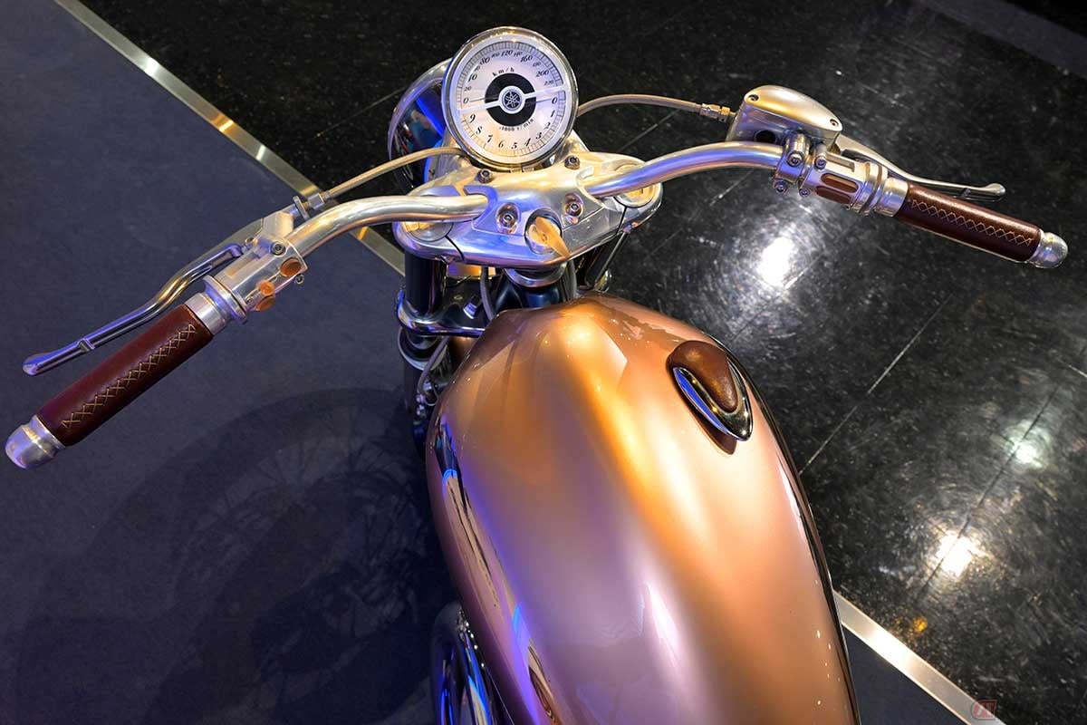 ライダービューから眺める、細部まで造り込まれたデザインと丁寧な仕上げ