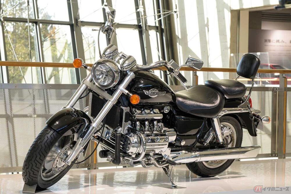 対向6気筒エンジン搭載!!「他のバイクと比べるのは意味がない」排気量