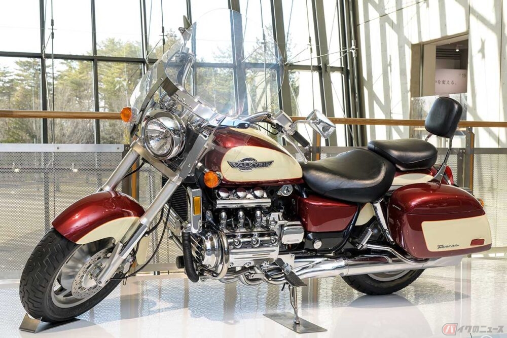 対向6気筒エンジン搭載!!「他のバイクと比べるのは意味がない」排気量