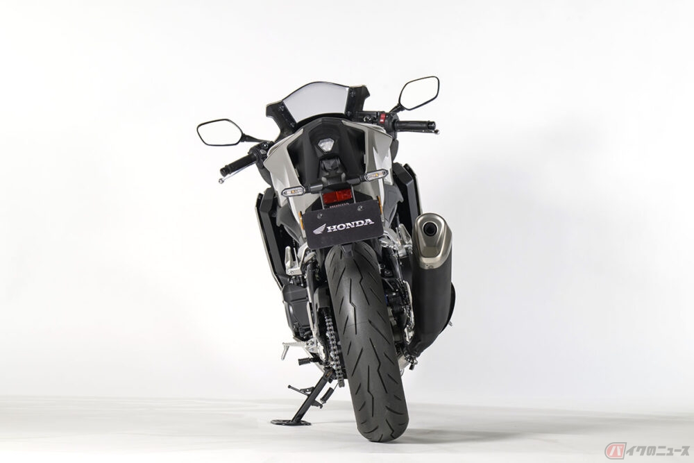 HONDA CBR400R純正シート 黒 エルゴノミックデザイン 新型】大人にも