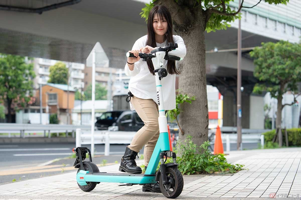 手軽で便利な「LUUP」のような特定小型原付に区分される電動キックボードは、一方で、利用者に対する交通ルールやマナーの周知徹底が求められている