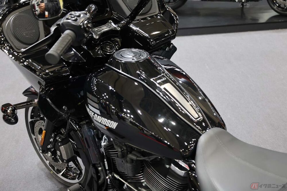 普通自動車免許でバイクの爽快感!! ハーレー新型トライク発売で販売店