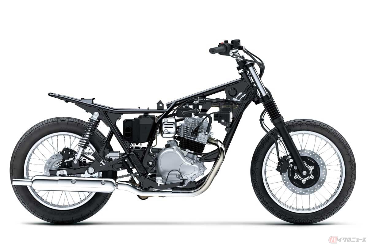 カワサキ「W230」のストリップ。エアクリーナーボックスはシート下に装備され、吸気ダクトは右向きでサイドカバーの中に納まる。ラムエア加圧を採用しないバイクでは一般的なレイアウト