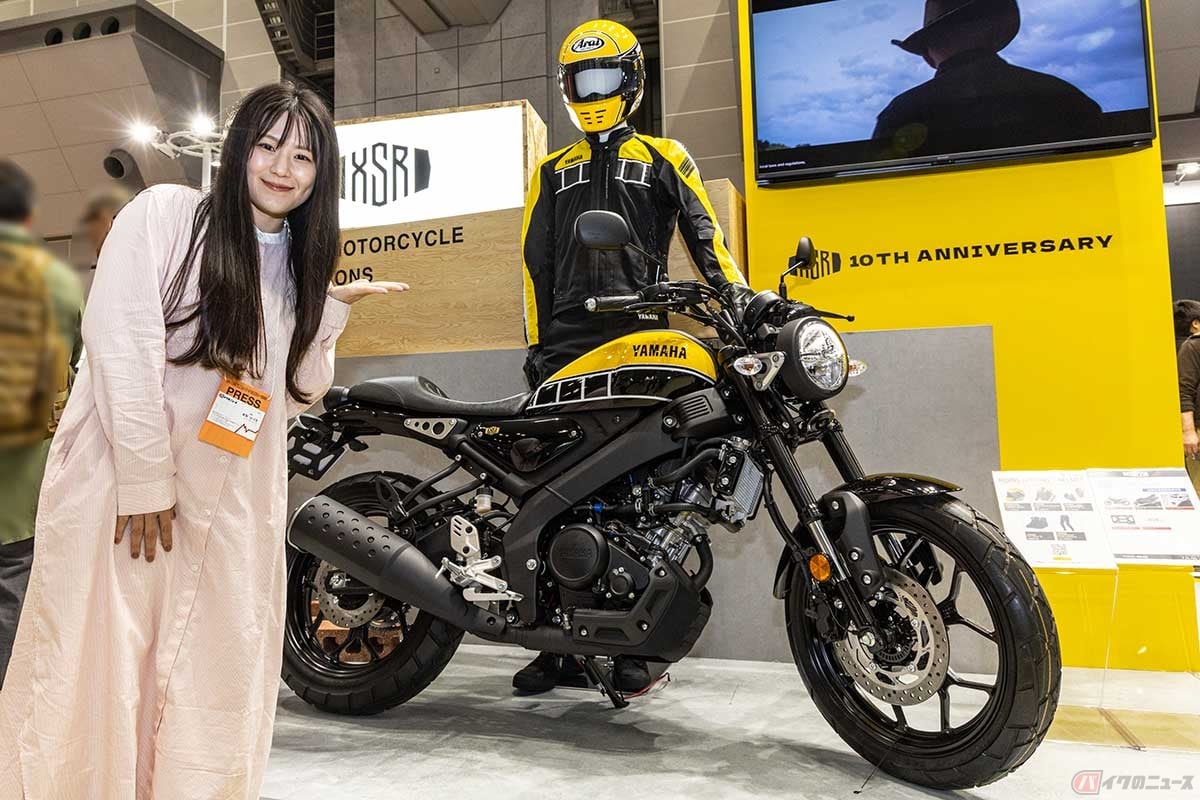 じわじわと注目されている155ccクラスの「XSR155」も2026年夏以降の発売予定。「USインターカラー」仕様も展示されていた