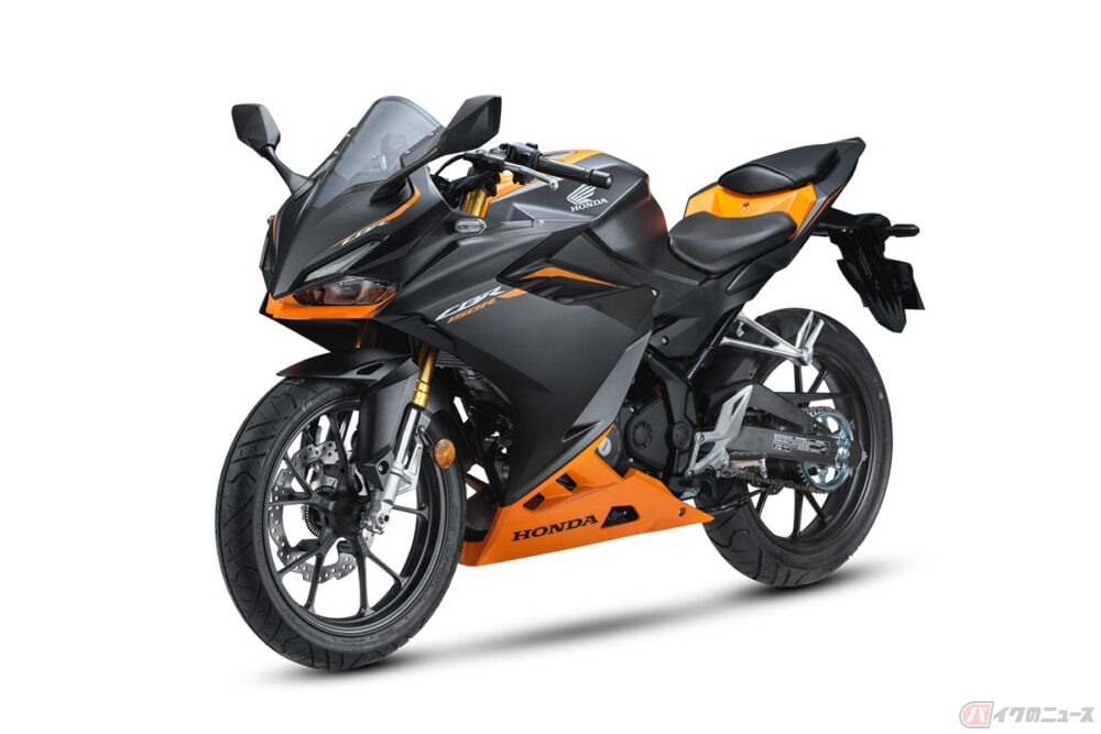 小排気量でも本格的なスーパースポーツ！ ホンダ「CBR150R」2026年